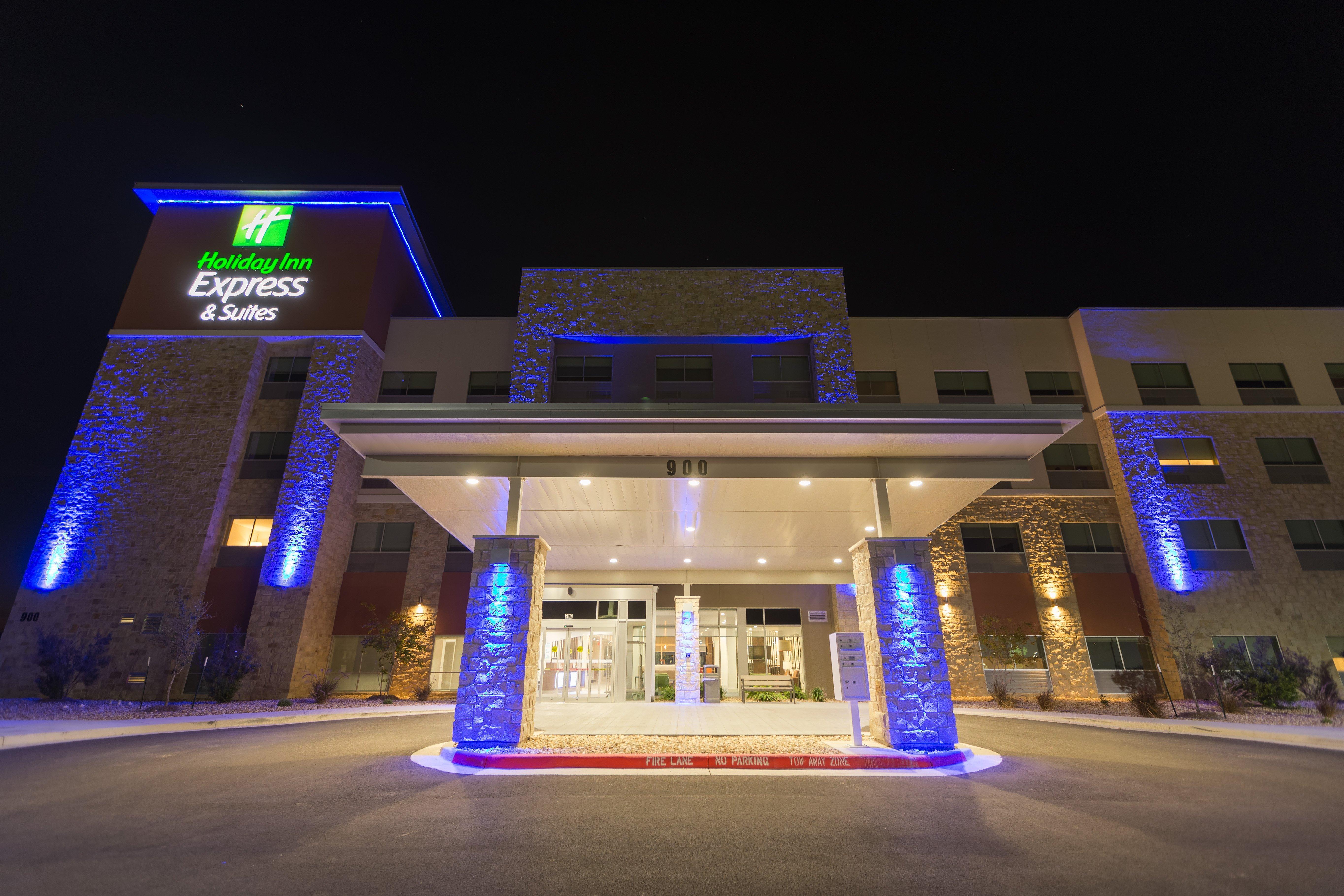 Holiday Inn Express & Suites - San Marcos South, An Ihg Hotel Exterior foto